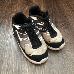 Nike Air Max Plus Black & White Sneakers